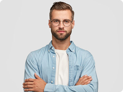 Analista finanziario di Luxerise Essenza